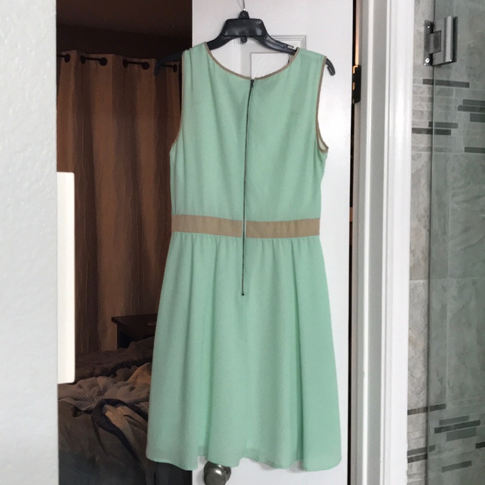 Dress - Picture 2 of 3
